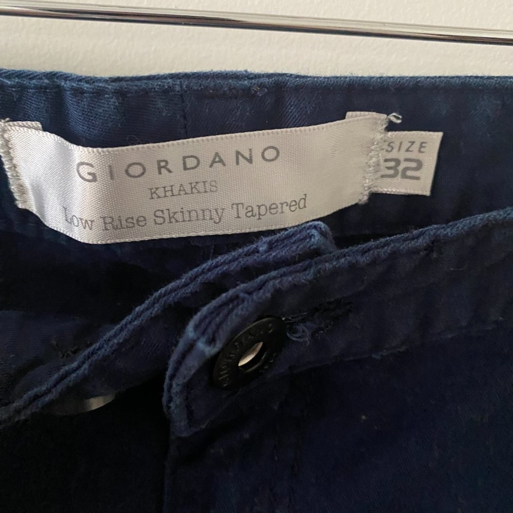 Giordano Blue Women’s Low Rise Skinny Tapered Khakis Size 32 - Picture 3 of 10